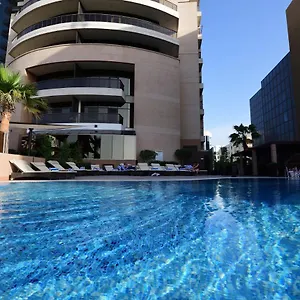 מלון Majestic Retreat, דובאי